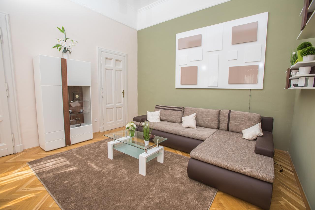 Novak Apartman Szeged Eksteriør bilde
