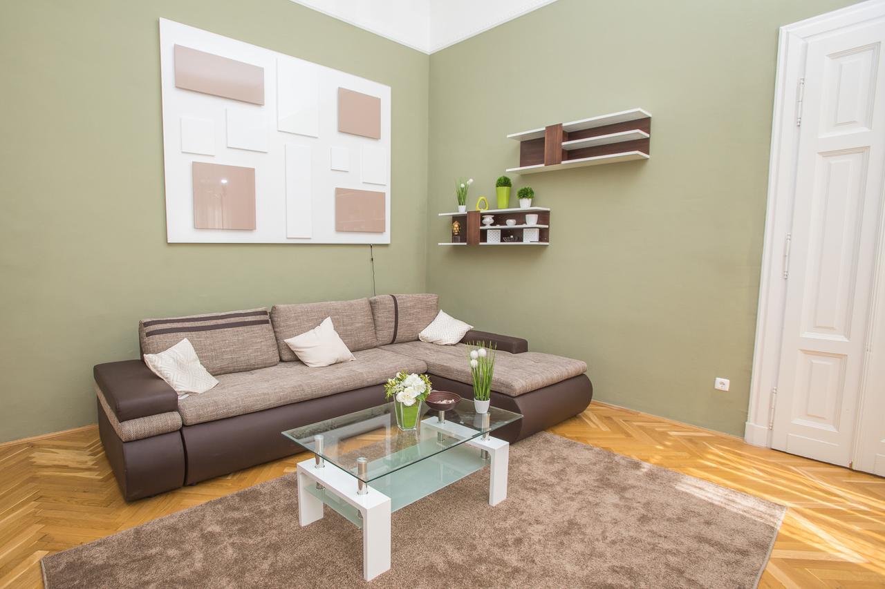 Novak Apartman Szeged Eksteriør bilde